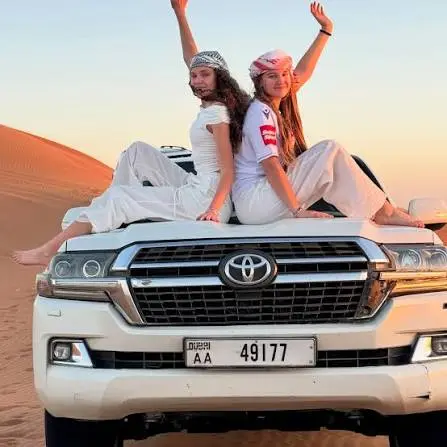 Dubai desert sunset photo shoot during a luxury desert safari